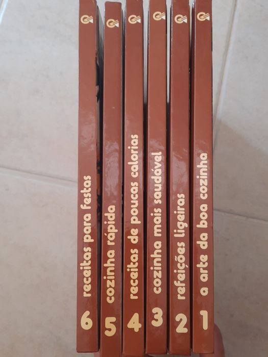 Coleção 6 livros"Curso da cozinha moderna"
