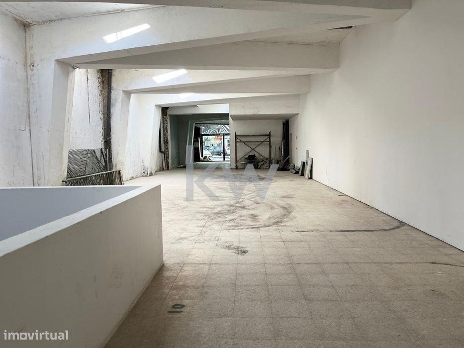 Loja arrendar 519 M2 SALDANHA LISBOA