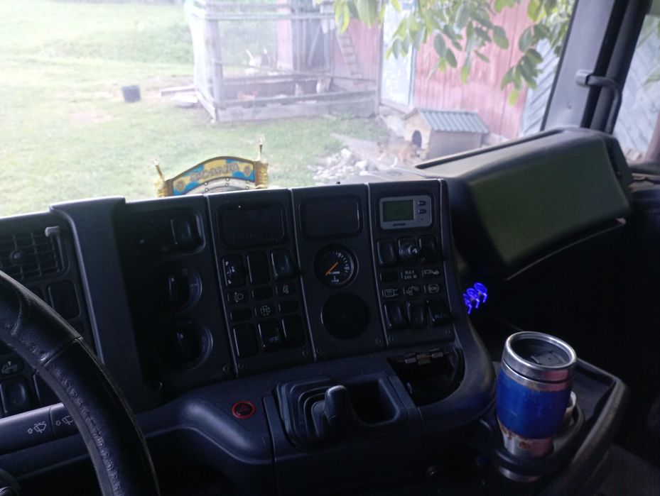 Продам сканію добрий стан