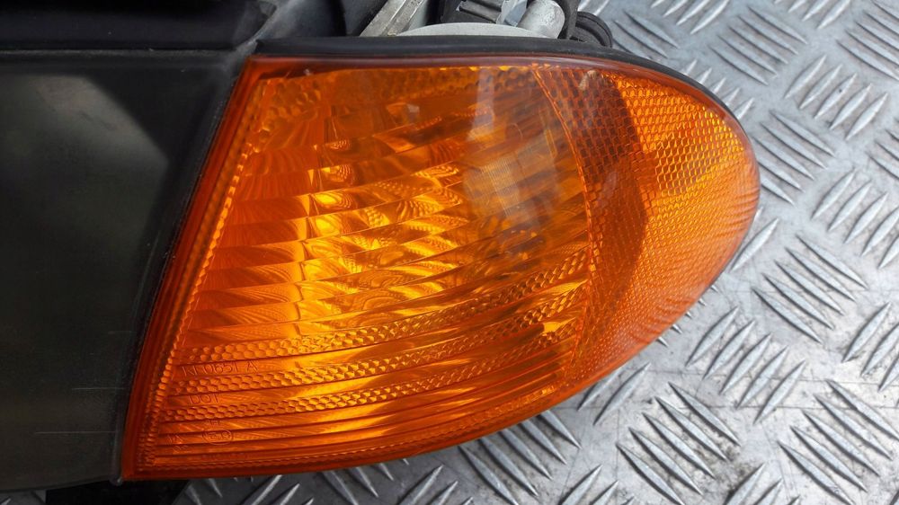 Lampa Lewa Przód Kierunek Bmw 3 E46 6906493