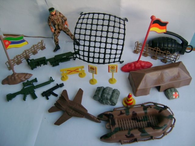 Солдатики комплект