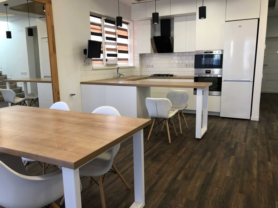 Продаж  Будинку. Петропавлівська Борщагівка Сумська 28а Ліцей №1.