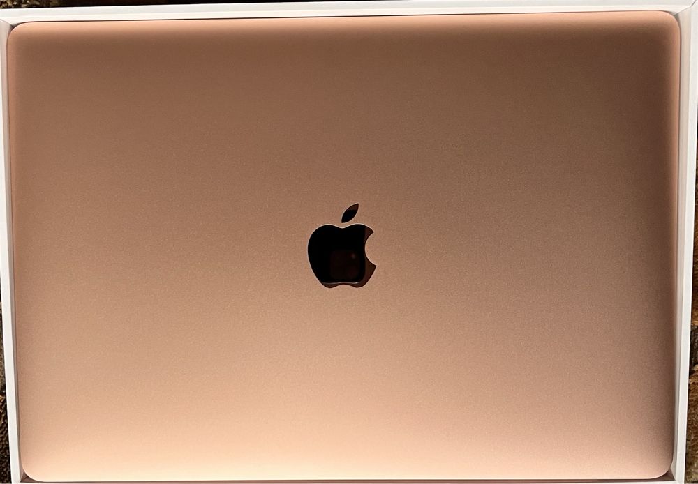 Macbook air m1 16/256gb