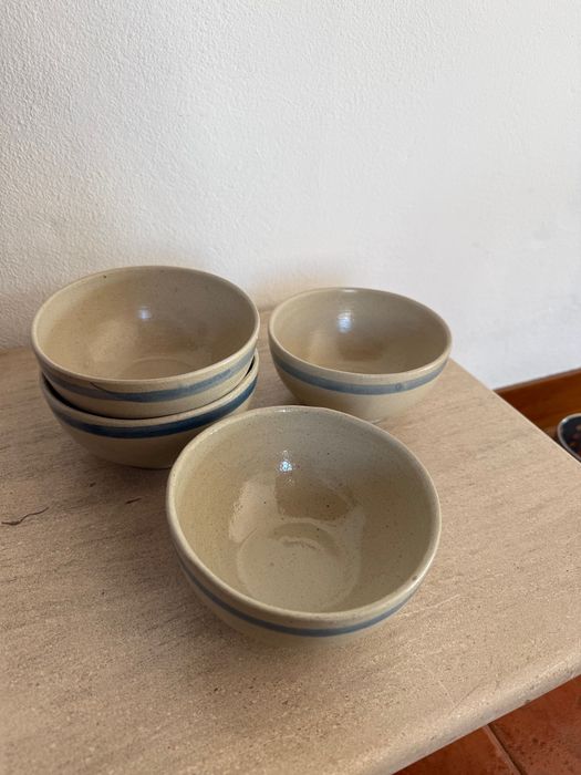 4 Taças de Cerâmica Vintage – Risca Azul
