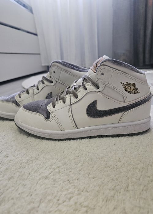Air Jordan Mid crianca edição limitada