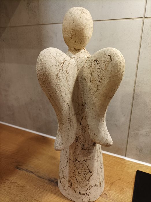 Piaskowy duży anioł