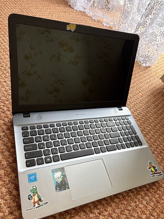 Продам ноутбук на запчастини asus