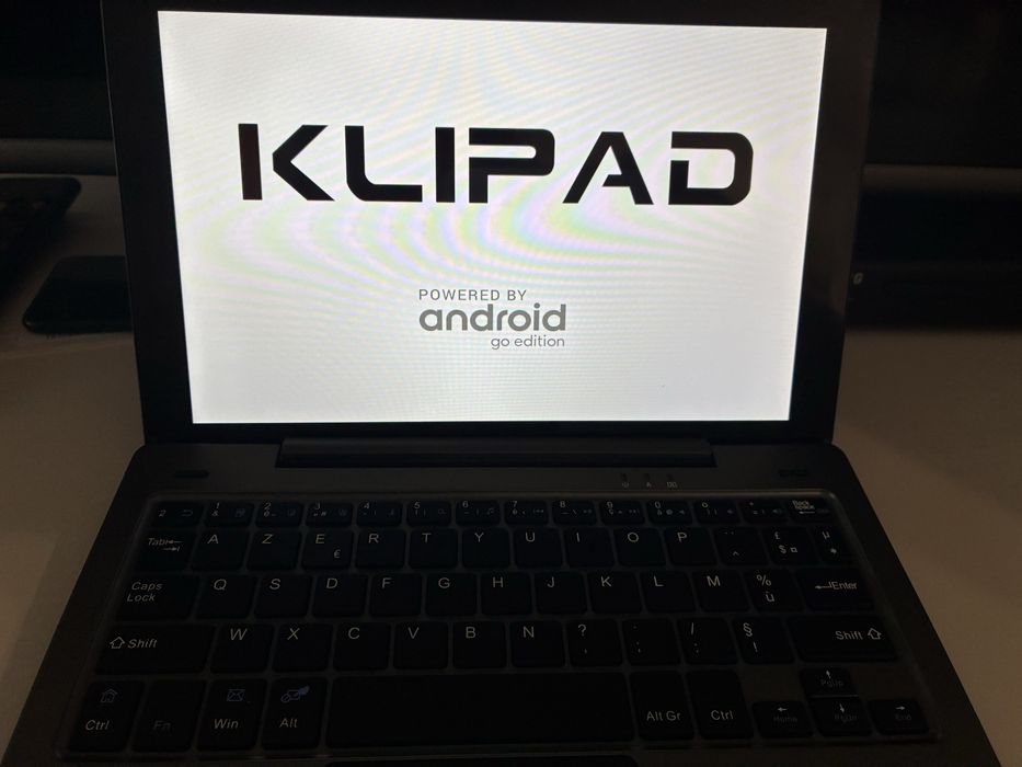 Планшет Klipad  с клавиатурой