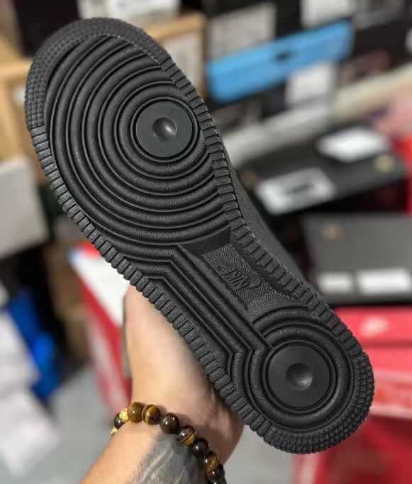 Nike Air Force 1 Low '07 Black Rozmiar 39