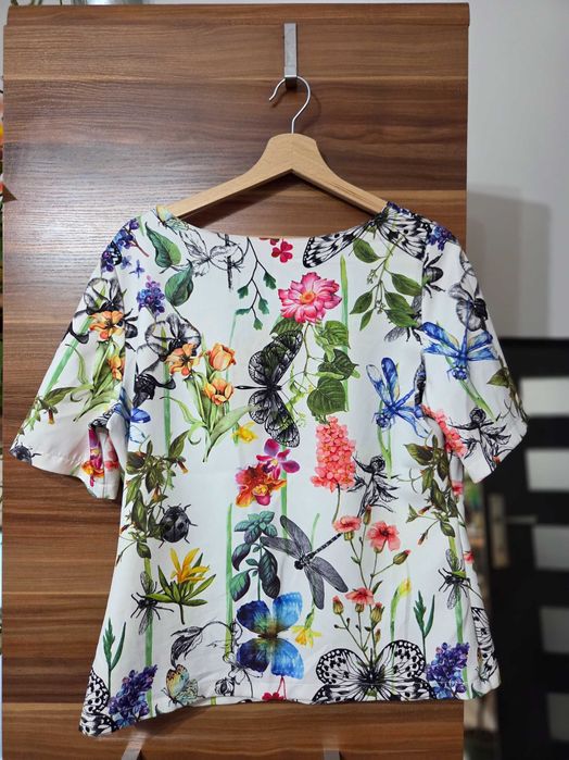 Bluzka damska w kolorowe wzory