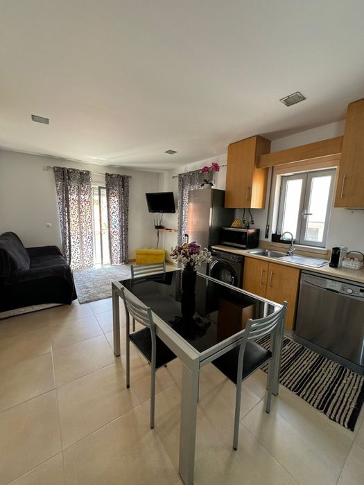 Apartamento Moderno com Vista Mar na Nazaré – Localização Premium