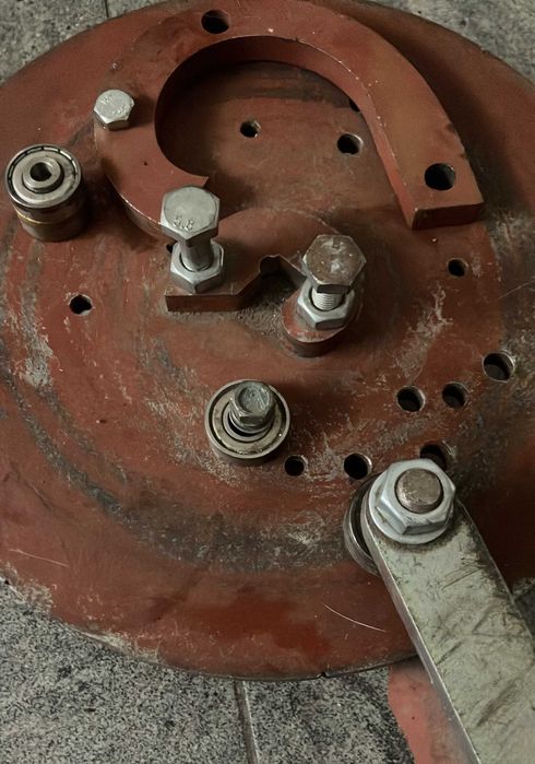 Giętarka  kowalska  z uchwytem do imadła