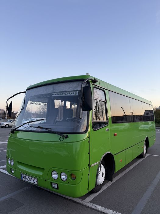 Автобус Богдан 30 мест , аренда , трансфер , развозка