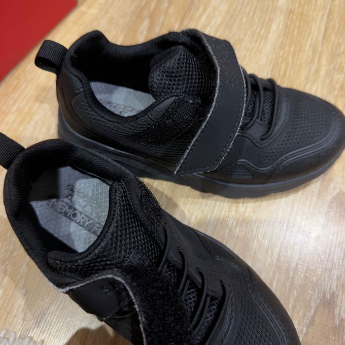 Кросівки Skechers 32 розмір