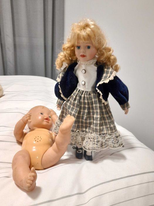 Brinquedos Bonecas e Peluches para crianças