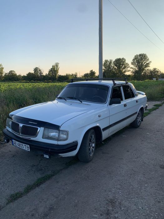 Автомобиль Волга-3110