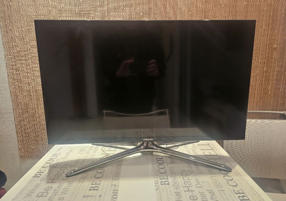Телевізор Samsung UE32F6400AW