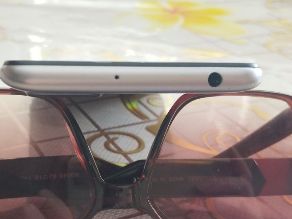 Продам телефон Xiaomi Redmi 6A (2/16)