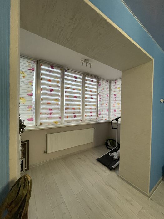 Продаж 1-кімнатної квартири, вул. Івасюка, поруч ТРЦ Арсен