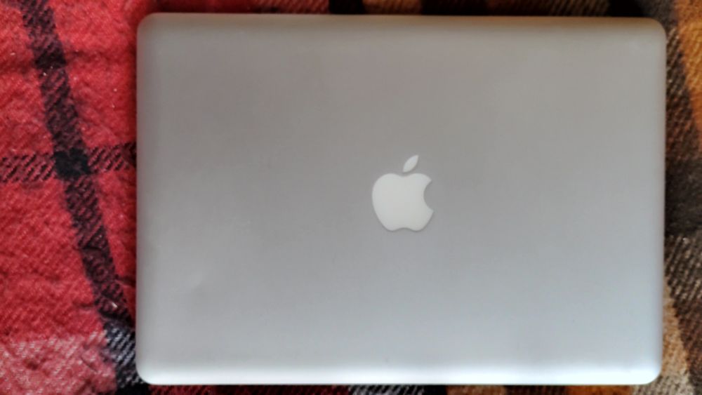 macbook pro 2010