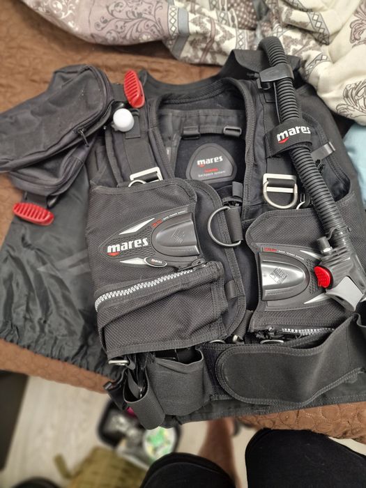 Vende equipamento de mergulho impecável