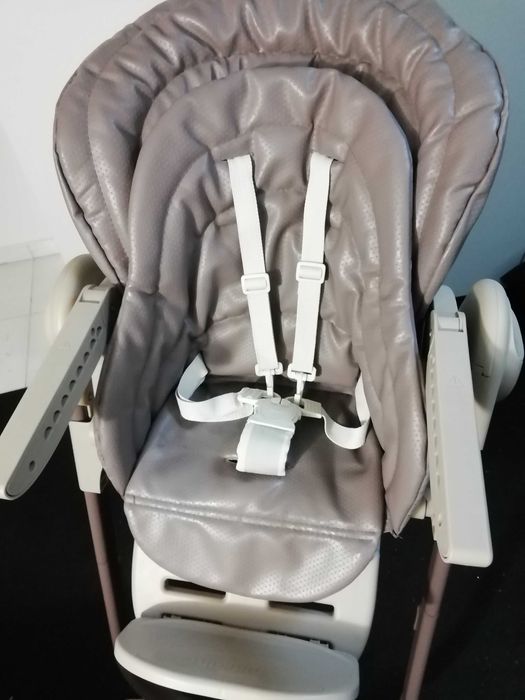 Cadeira refeição Chicco Polly Magic 3 em 1