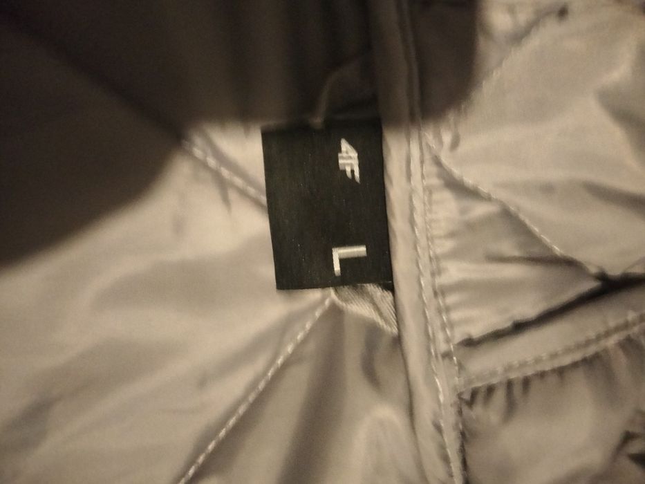 Kamizelka z kapturem 4F