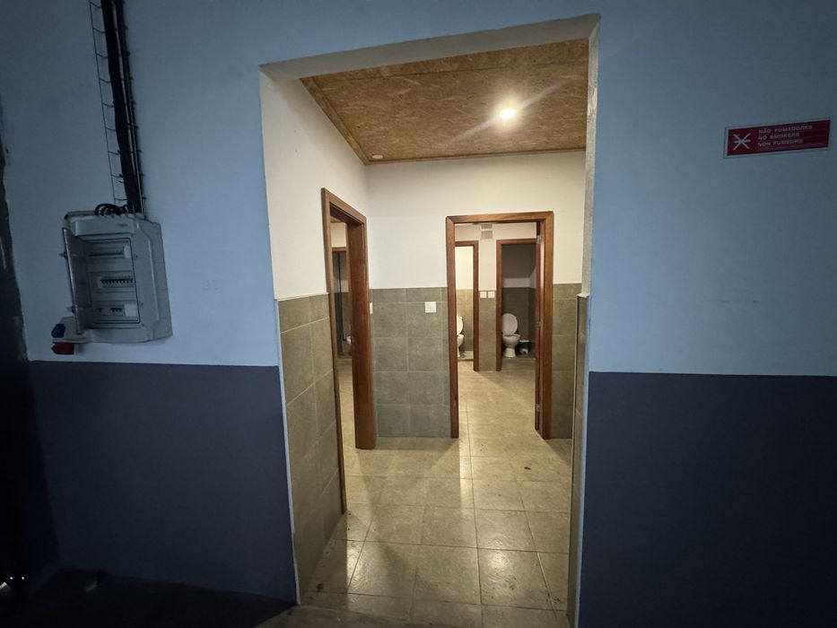 Arrendo armazem 640m2