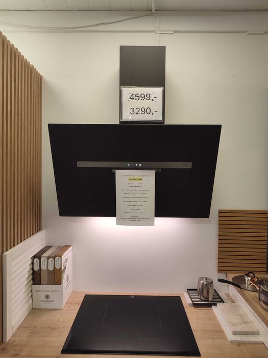 okap  czarny, przyścienny firmy Elica BLOOM-S DEKT/A/85