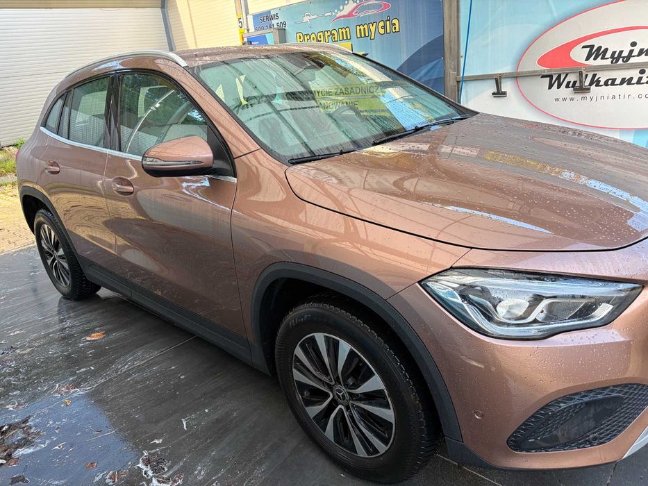 Mercedes Benz GLA 180