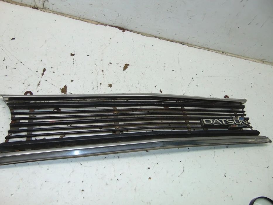 Datsun 510 grelha " nova de stock antigo