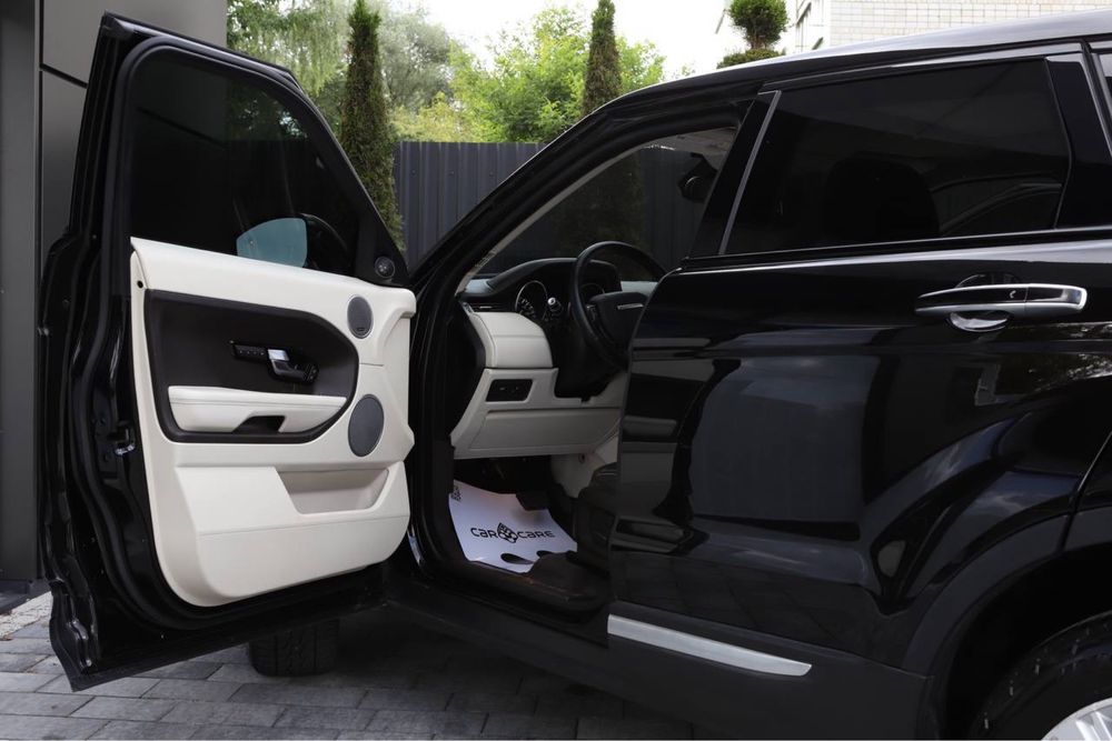 Range rover evoque
