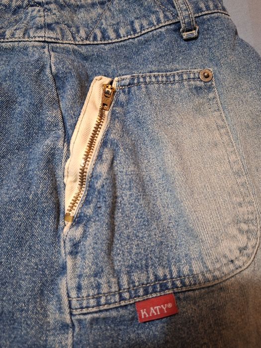 Saia de ganga c/ bordado e bolsos