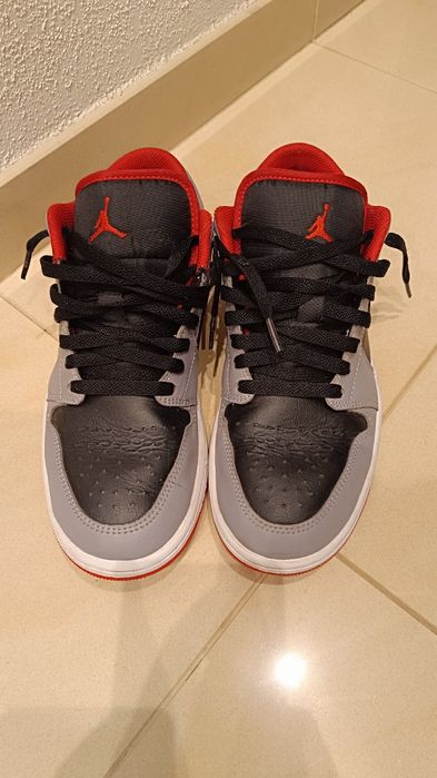 Air Jordan 1 Low "Cement Grey Fire Red" rozmiar 42