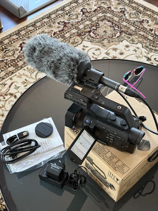 Kamera Sony HXR-NX80 - dodatki