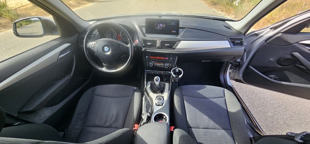 Vendo BMW X1 XDrive em excelente estado aceito retomas.