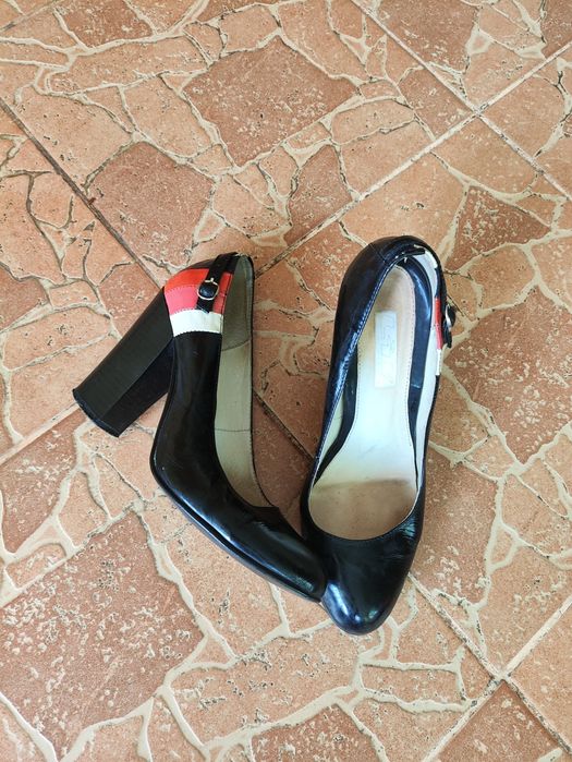 Кожаные туфли 38