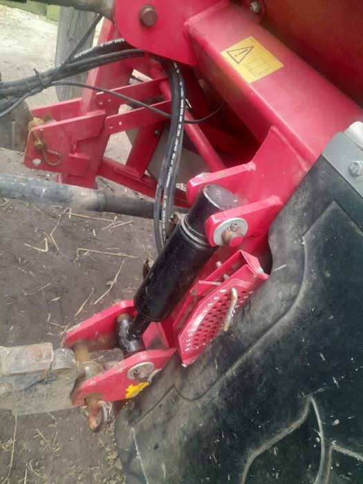 Rozsiewacz nawozu lely teagle ( kuhn sulku amazone )