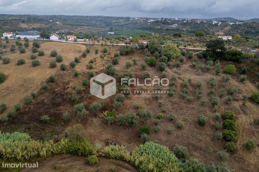 Moradia para Restaurar T2+2 Venda em Casével e Vaqueiros,Santarém