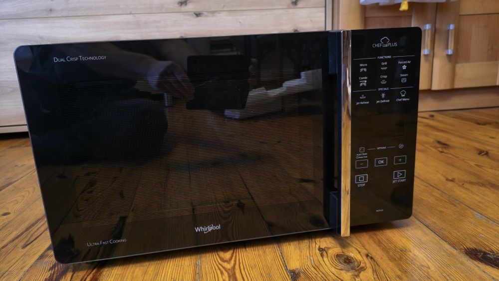 Kuchenka mikrofalowa Whirlpool chef Plus hub