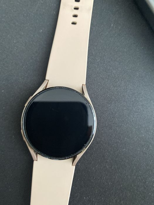 SAMSUNG Galaxy Watch4