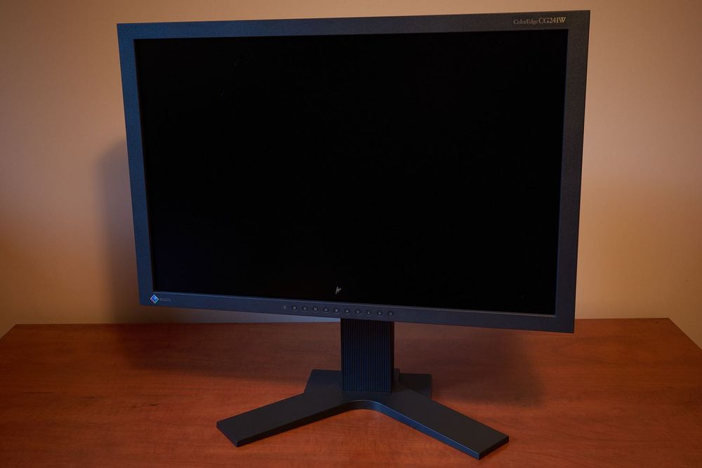 Profesjonalny monitor EIZO CG241W - alternatywa CG2400S