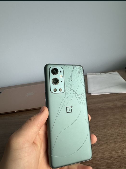 Oneplus 9 Pro 　中古 oneplus 9 pro 12 256 - купить телефоны и аксессуары - Цена на OLX.ua