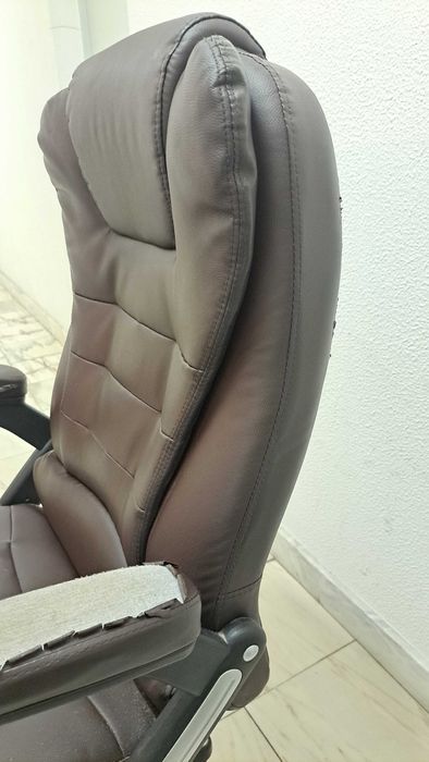 Cadeira de Escritório com Massagem e Aquecimento - Castanho