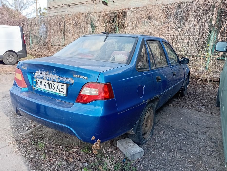 Продам део нексию