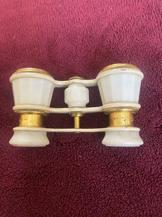 Бінокль радянський театральний