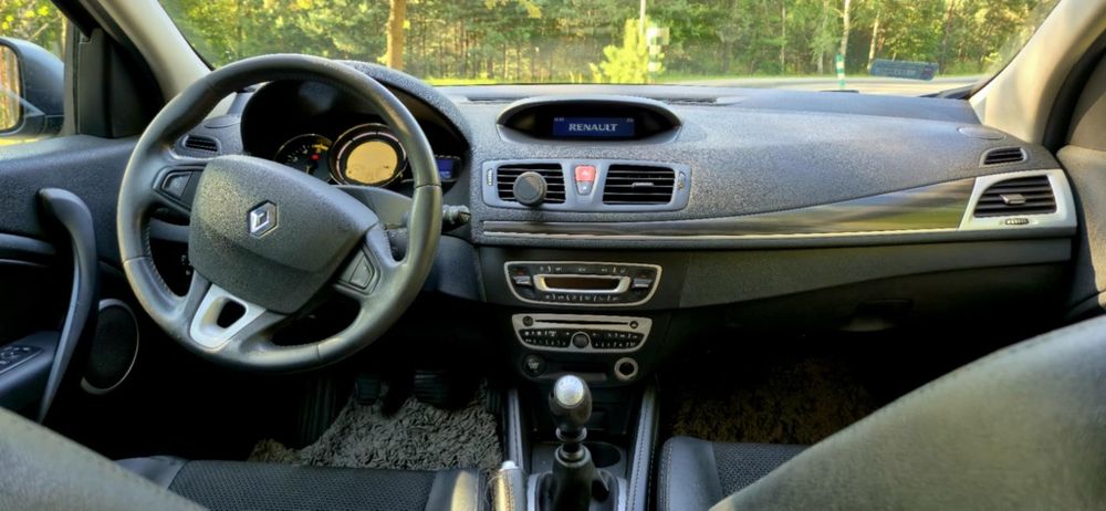 Renault Megane III 3 1.9 dCi 130KM 2010