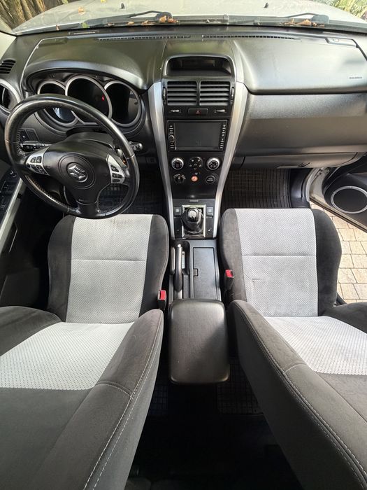 SUZUKI Grand Vitara