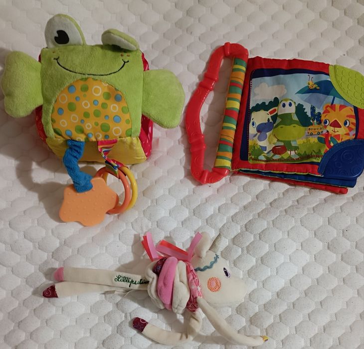 Розвиваючі іграшки для немовлят цілий пакет