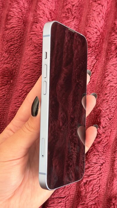 iPhone 14 (295€)